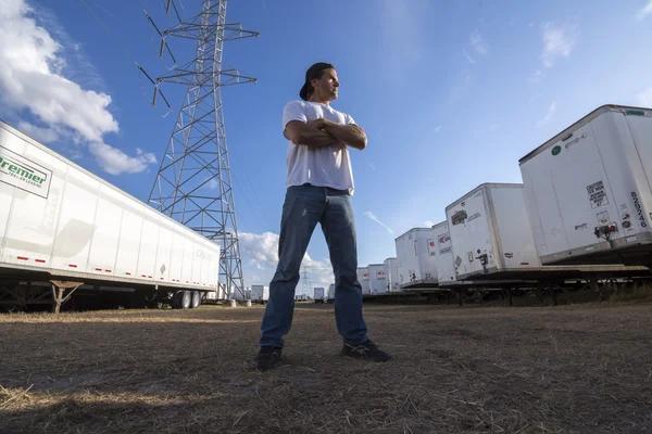 Largest Trucking Companies in North America Setting Standards for Logistics